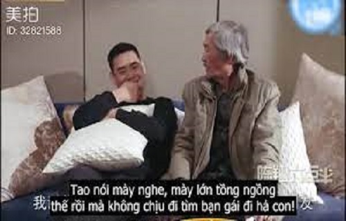 Thanh niên FA khóc thét mỗi khi ngồi xem tivi cùng bố